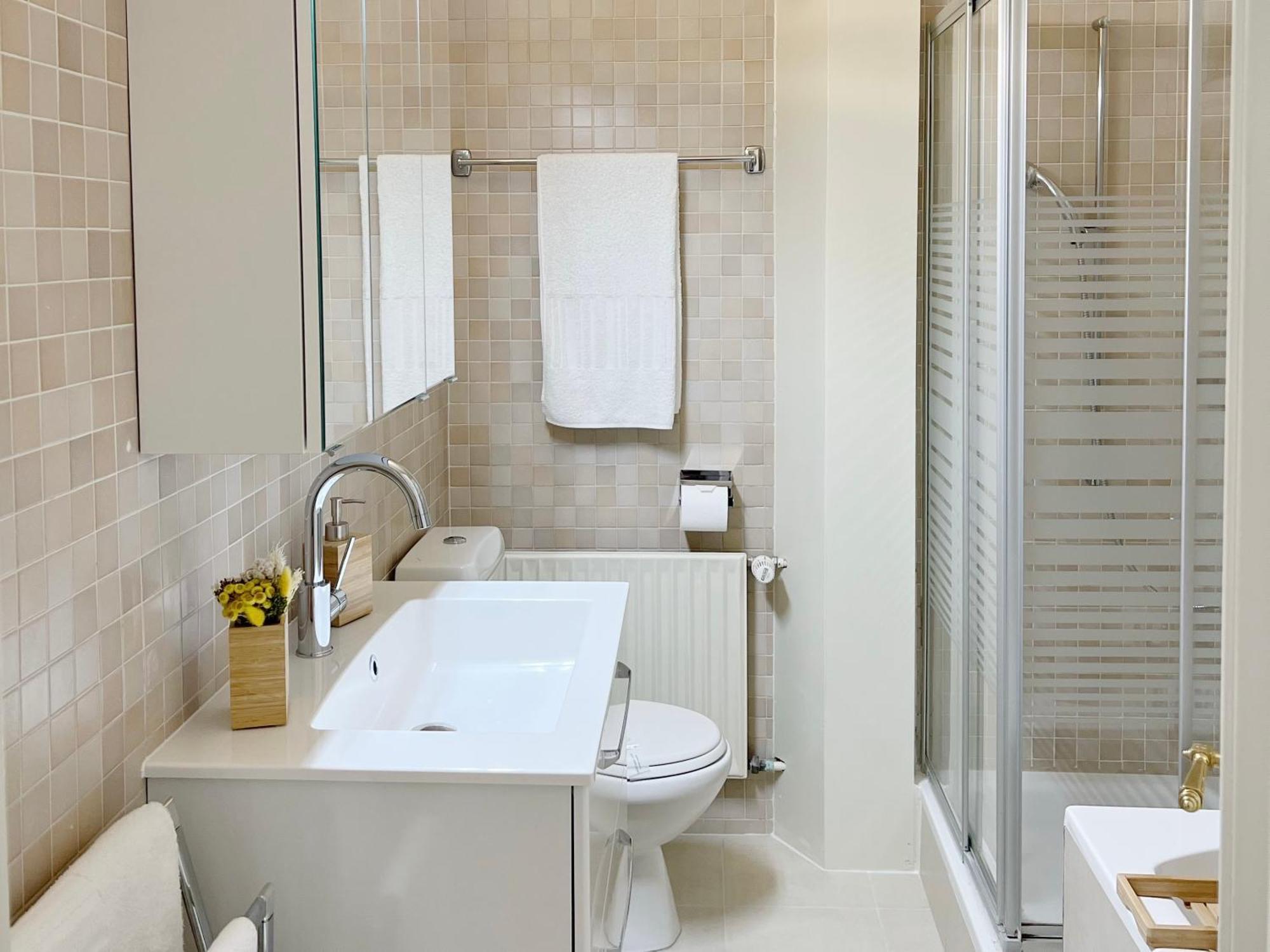 Montreux Riviera Suite Waterfront 3 Bedrooms Private Parking Zewnętrze zdjęcie